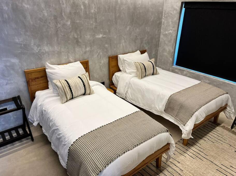 Seabird Luxury Dwellings Villa Placencia Ngoại thất bức ảnh